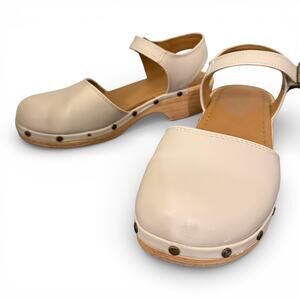 Art Class Beige Clogs With Strap Kids Slip On Shoes Youth Size 2